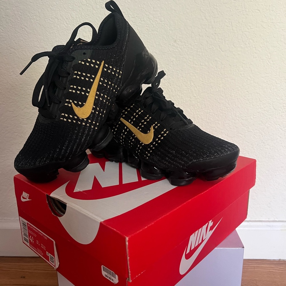 Nike Black with Gold Accents Running Shoes